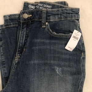 NWT-GAP High Rise Skinny Jeans Size 10